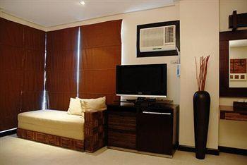 Two Seasons Boracay Resort 4*
